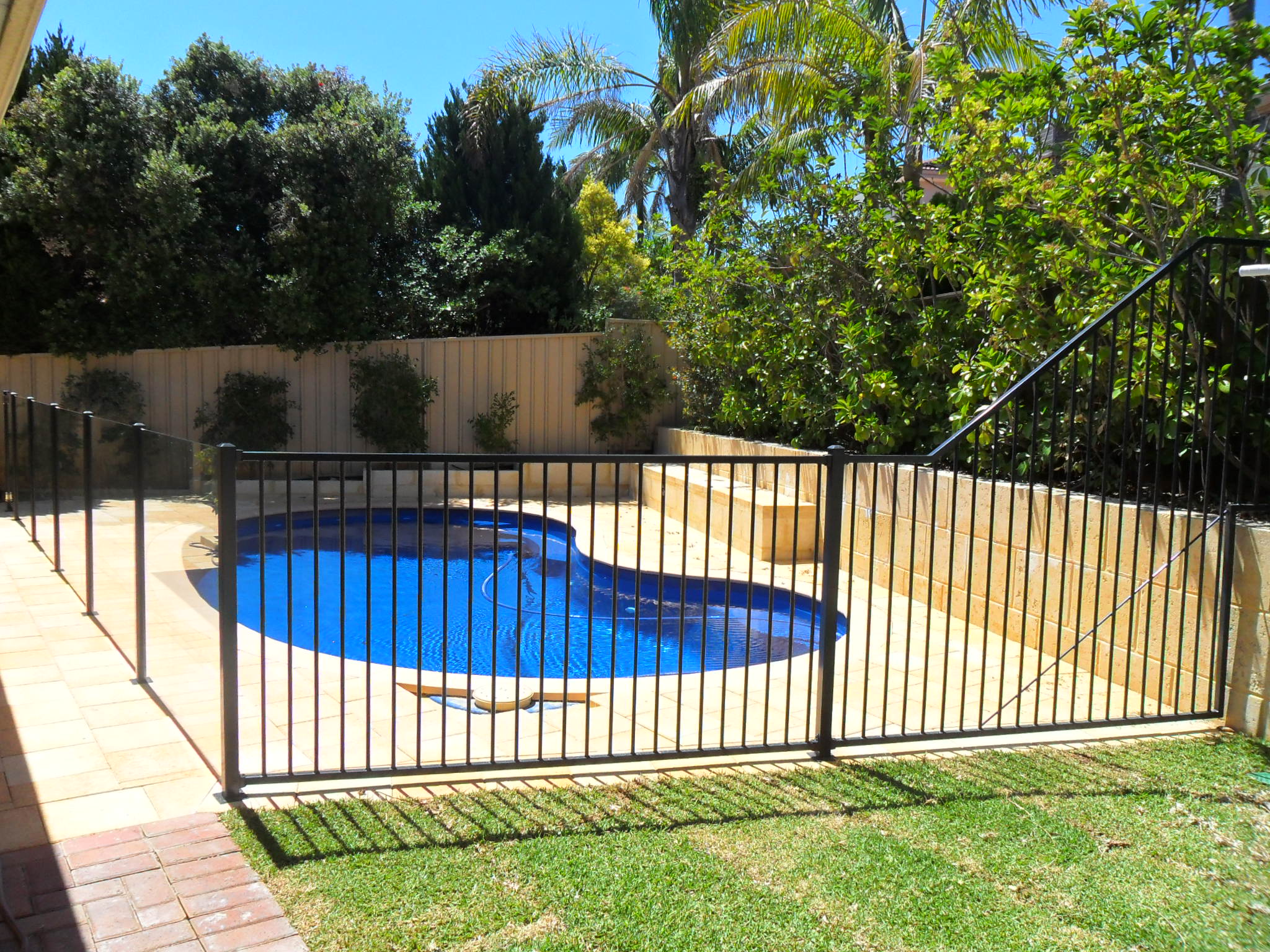 Pool Fencing Perth Swimming Pool Fences Craftsman Fencing