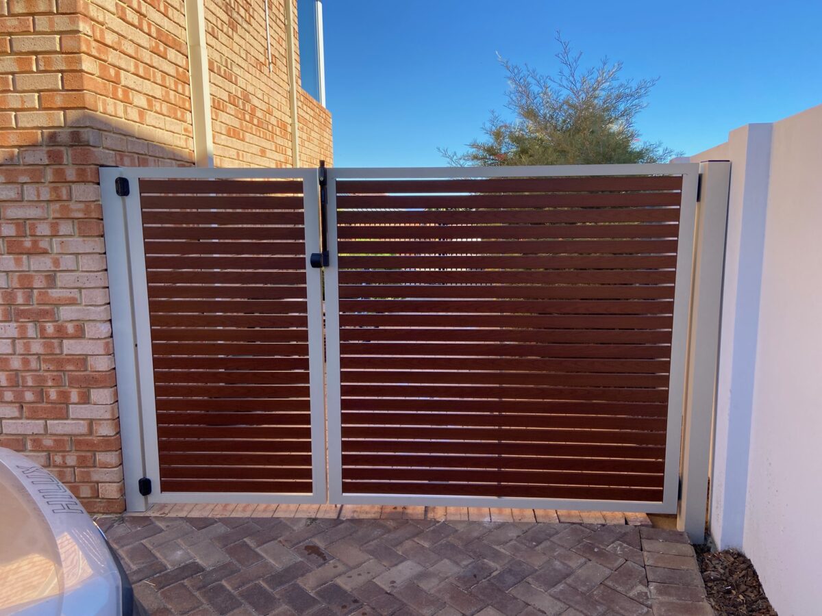 Aluminium Tube Pool Fencing In Tapping Craftsman Fencing