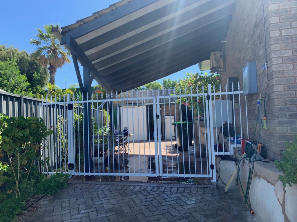 Tube Fencing and Gates in Hillarys