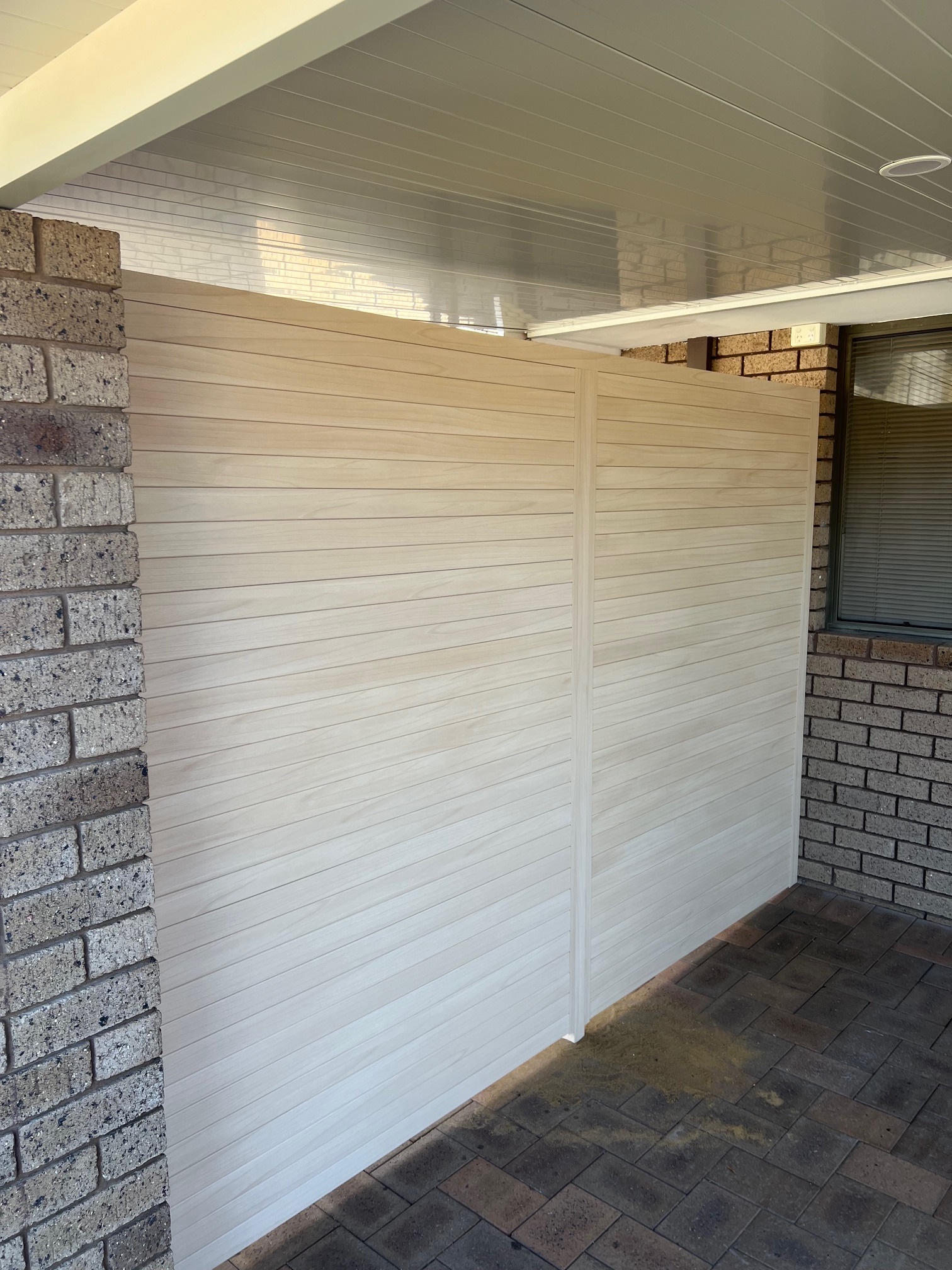 Aluminium Slat Screen in Woodvale