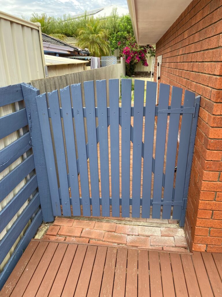 Aluminium Slat Gates Installed in Hillarys
